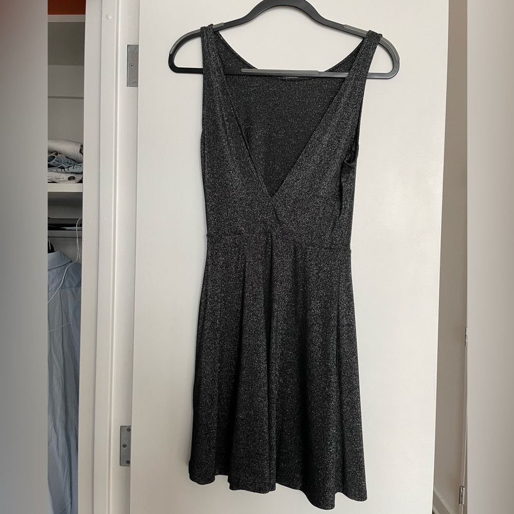 Open-back sparkly midi dress
